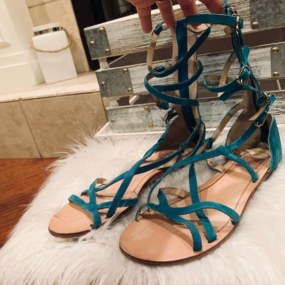 Sandals bundle - Picture 5 of 11